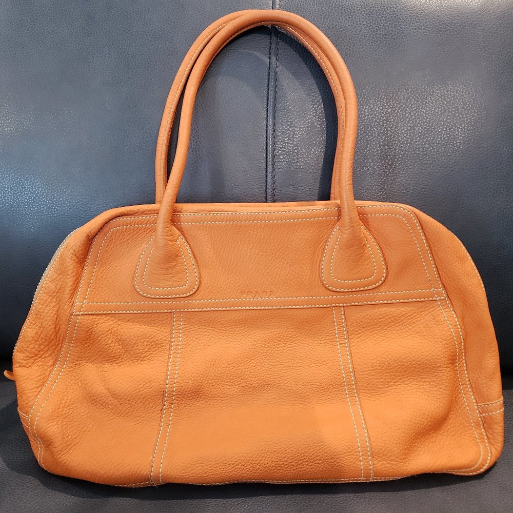 😍 Prada Orange Leather Handbag 😍